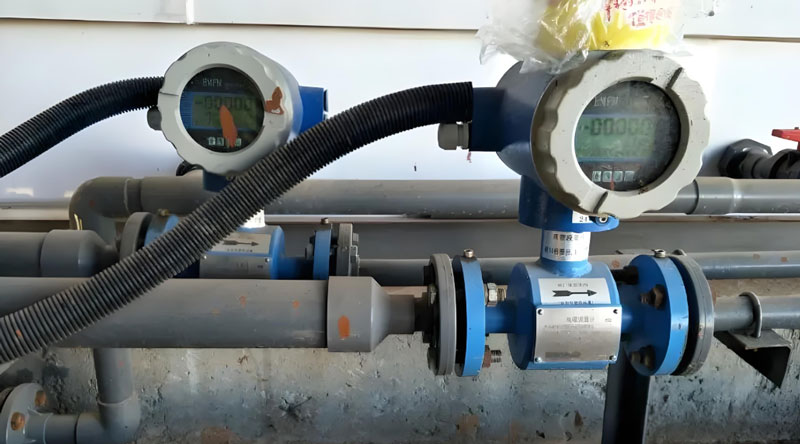 mesure du débit volumique ou massique Volume or mass flow measurement