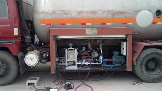 Pour le transfert de gaz, un débitmètre massique est nécessaire Pour le transfert de gaz, un débitmètre massique est nécessaire